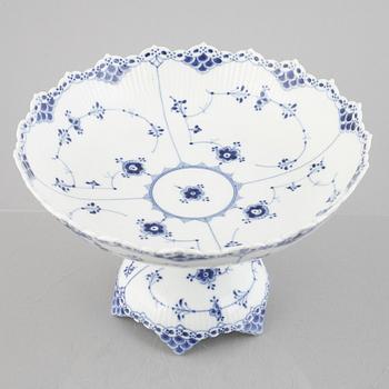 A 'Blue Fluted Half Lace' porcelain centerpiece bowl, Royal Copenhagen, model 634, 1898-1923.