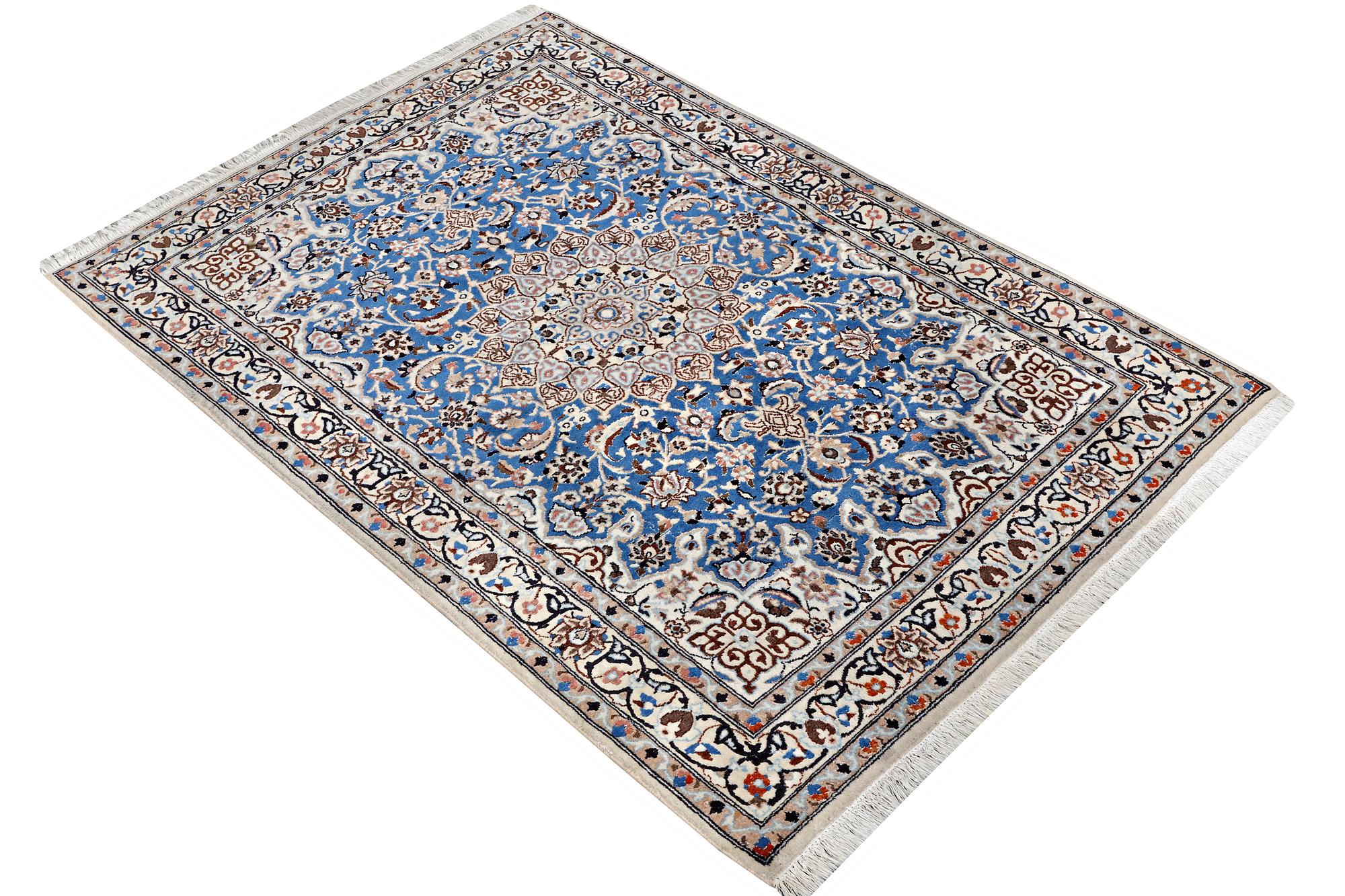 Matta, Nain, part silk, ca. 190 x 118 cm.