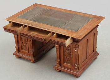 SKRIVBORD, nyrenässans, 1900-talets början.