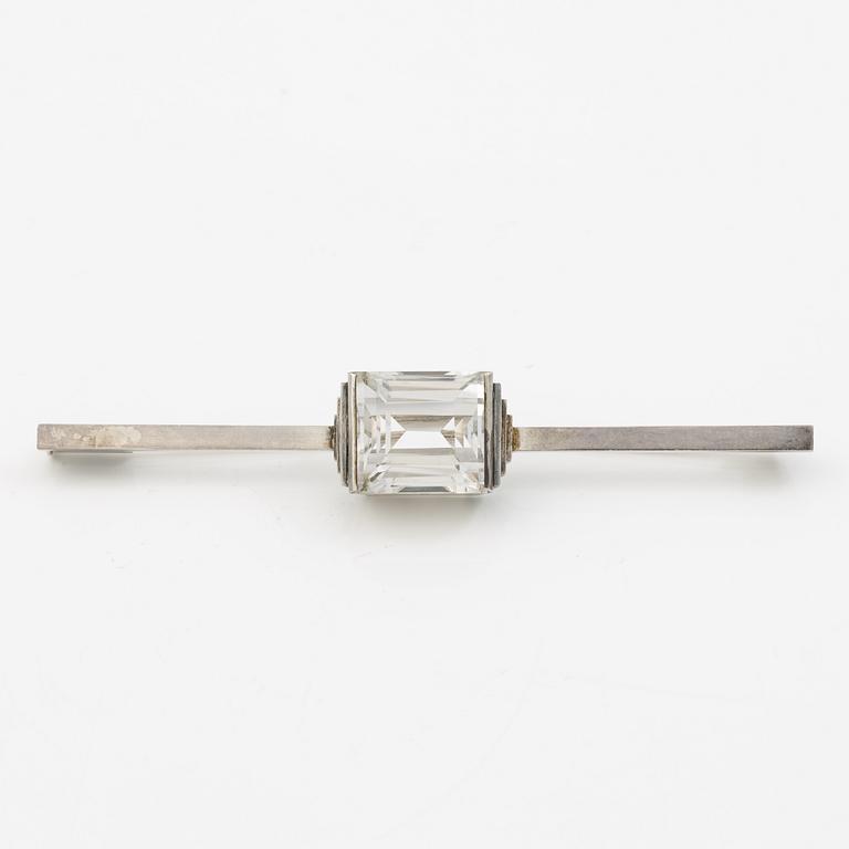 Wiwen Nilsson, Brooch, sterling silver with faceted rock crystal, Lund 1946.