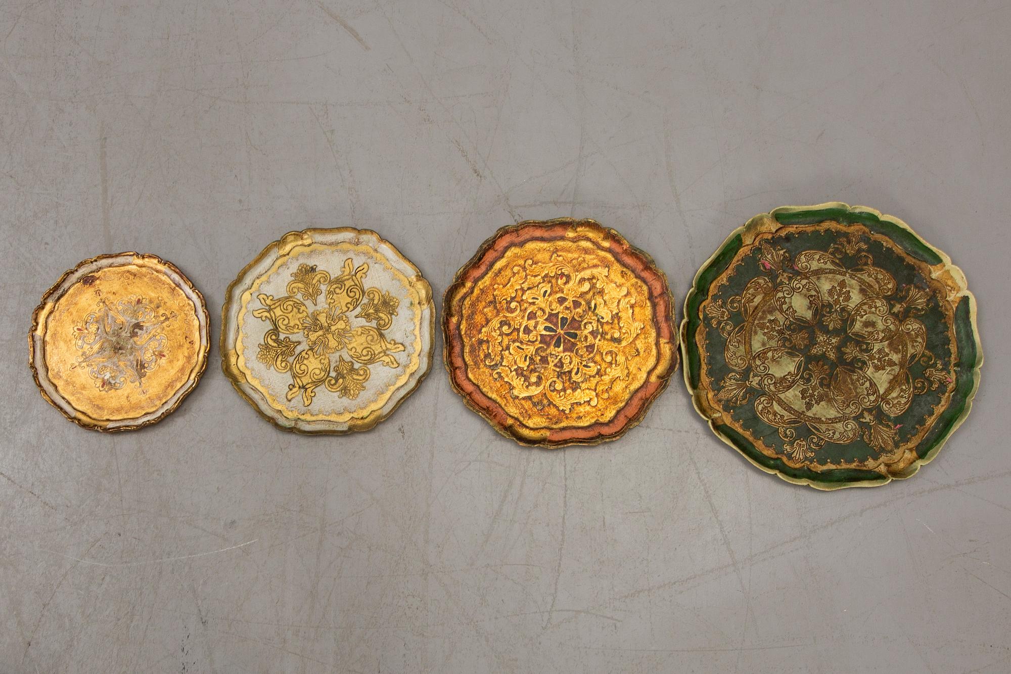 A set of 11 gilded Italian trays from Paoletti, Firenze mid 1900s/second half.