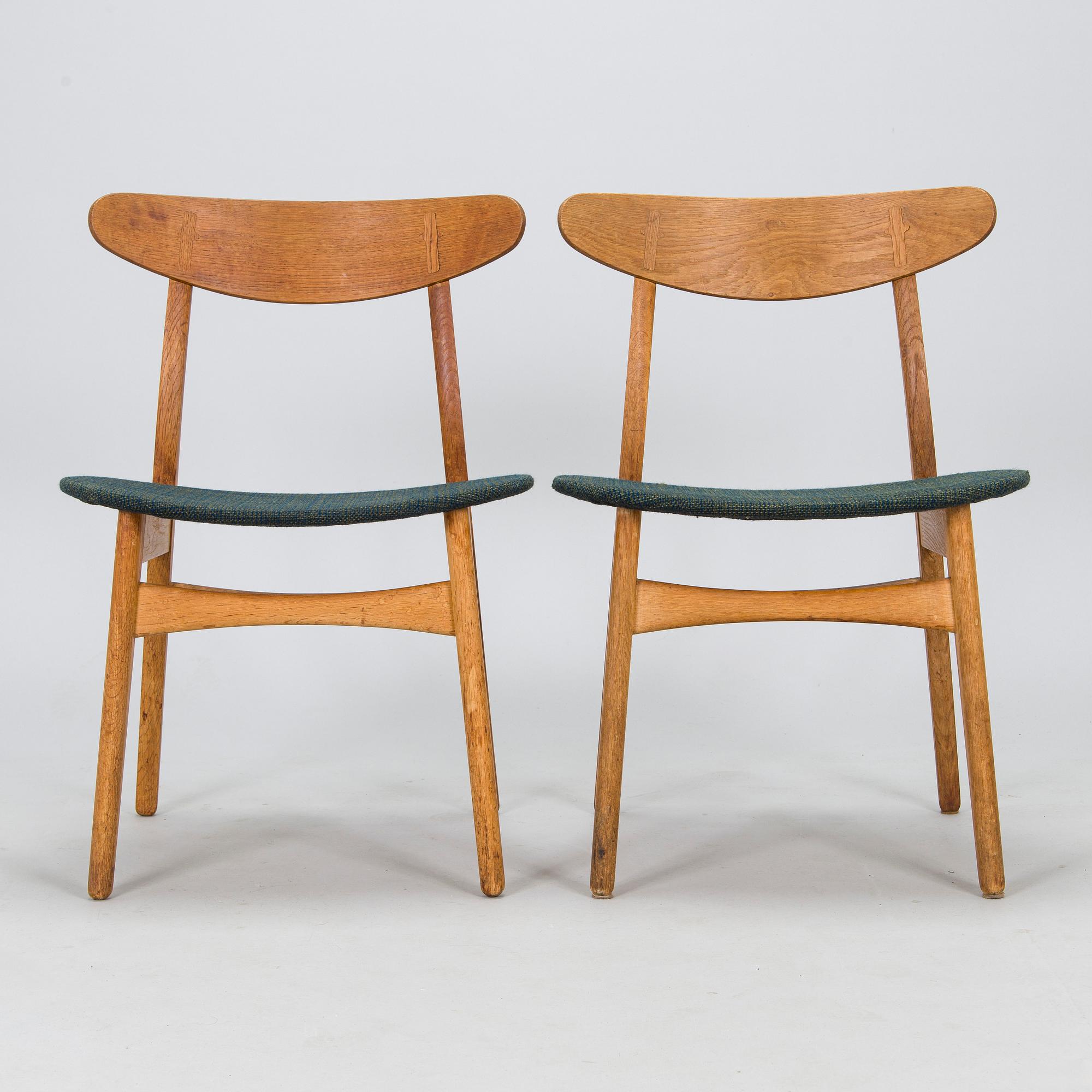 Hans J Wegner, stolar, ett par, "CH-30", Carl Hansen & Søn, Danmark, 1950-60-tal.