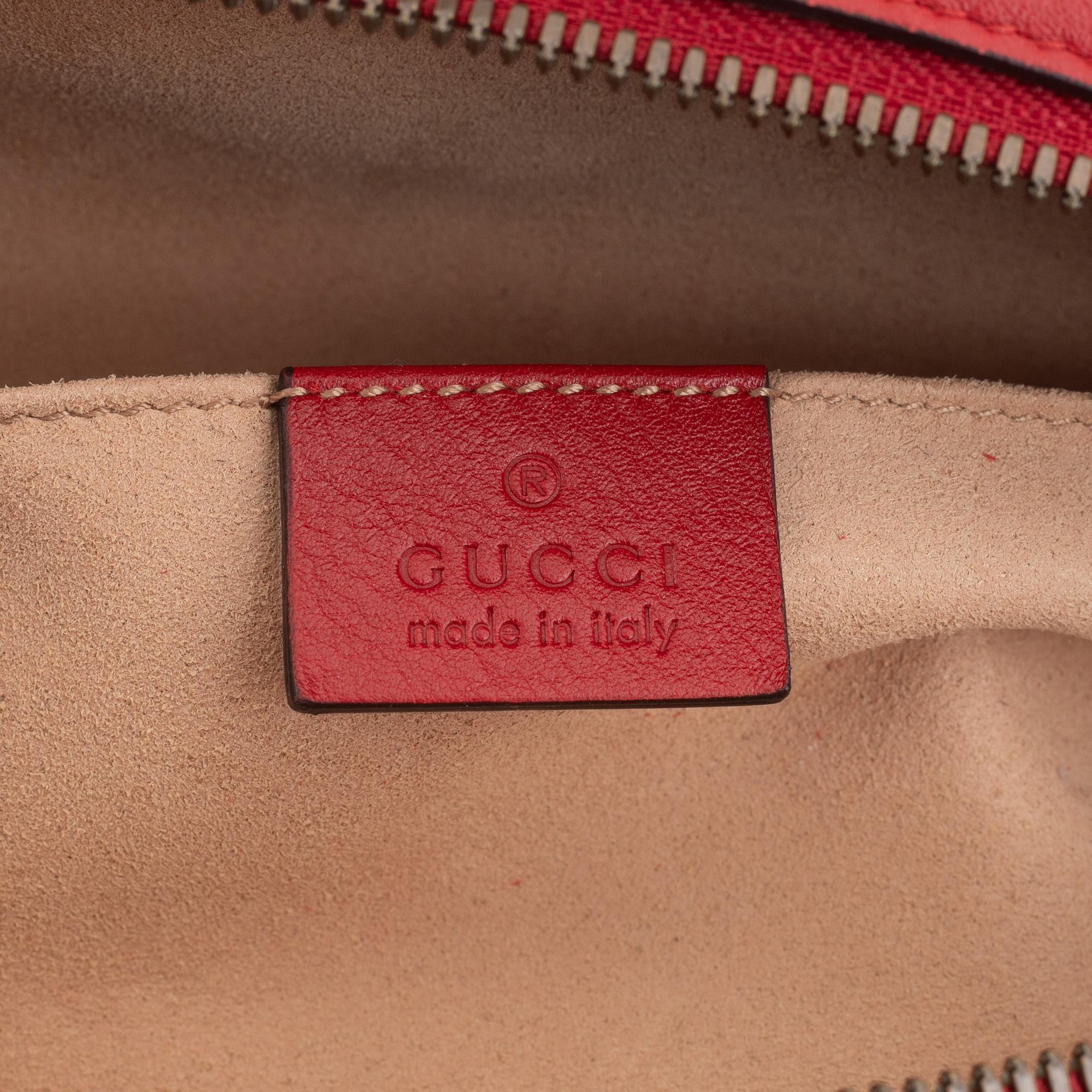 Gucci, midjeväska.