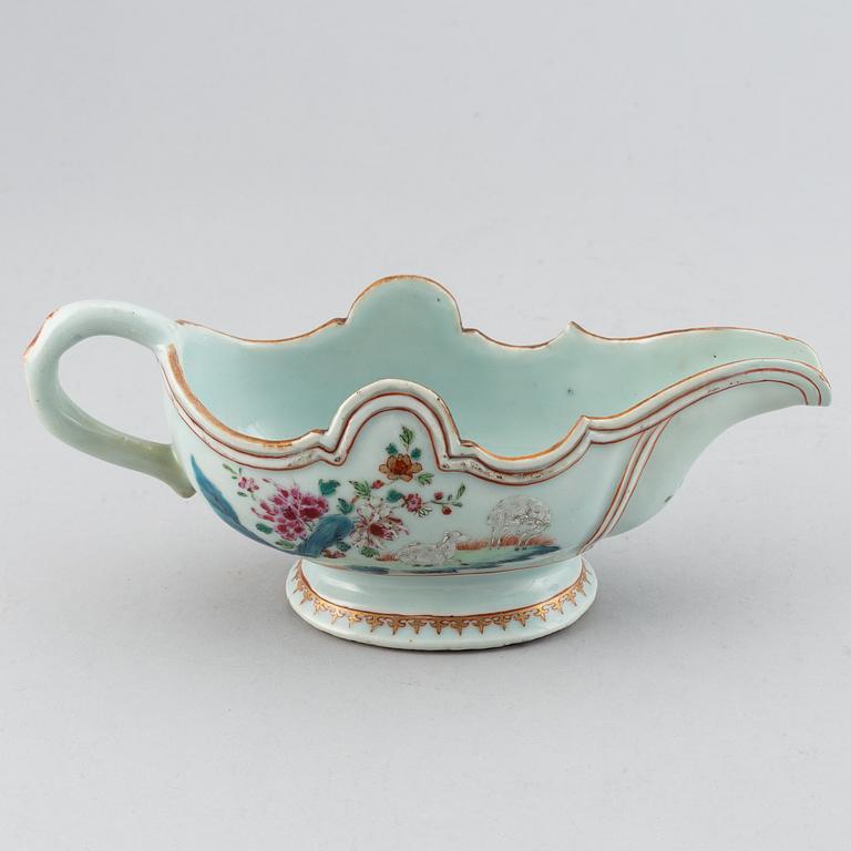 A famille rose sauce boat, Qing dynasty, Qianlong (1736-95).