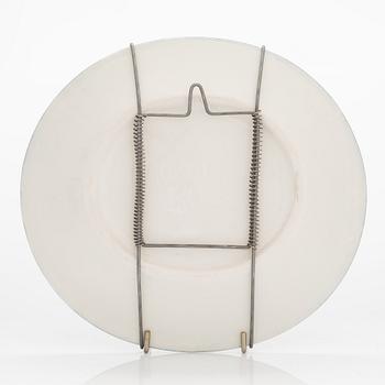 Birger Kaipiainen,  a decorative stoneware plate, signed Birger Kaipiainen, Arabia.