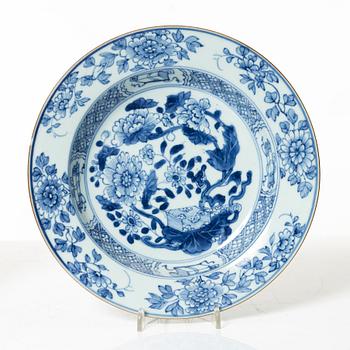 Djupa tallrikar, 8 st, kompaniporslin, Kina, Qingdynastin, Qianlong (1736-95).