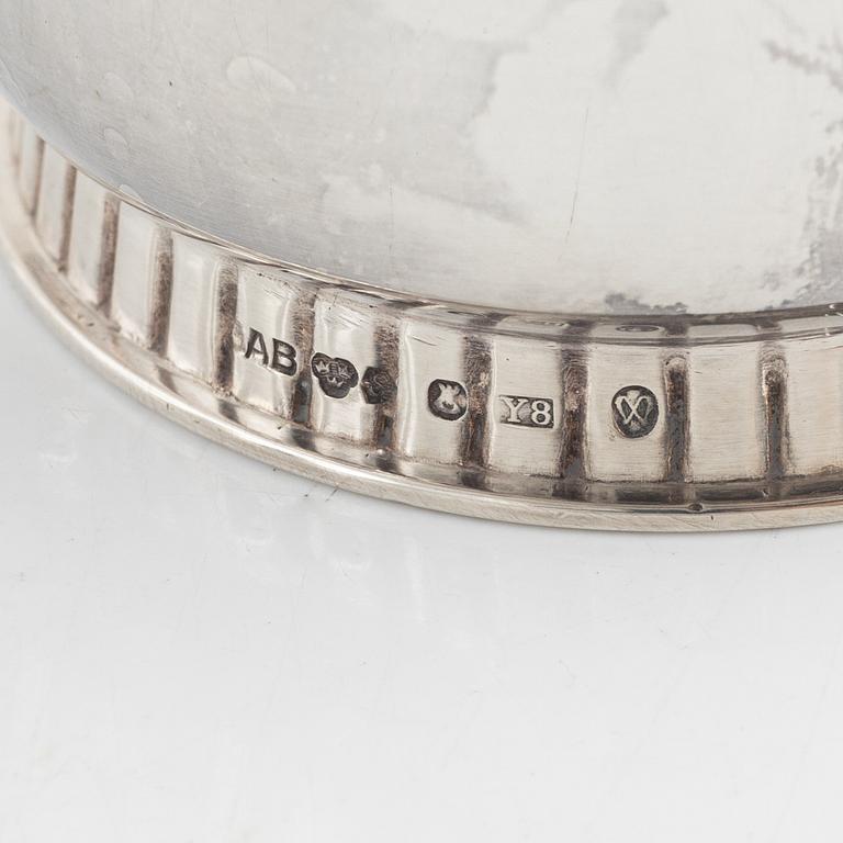 Bägare, 5 st, silver, bl.a. GAB, Stockholm, 1968.