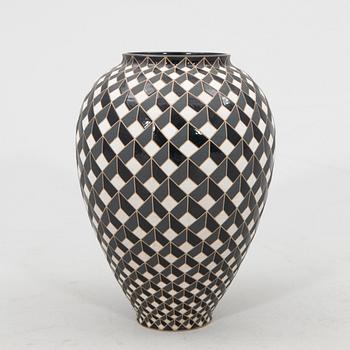 Bente Brosböl Hansen, floor vase signed.