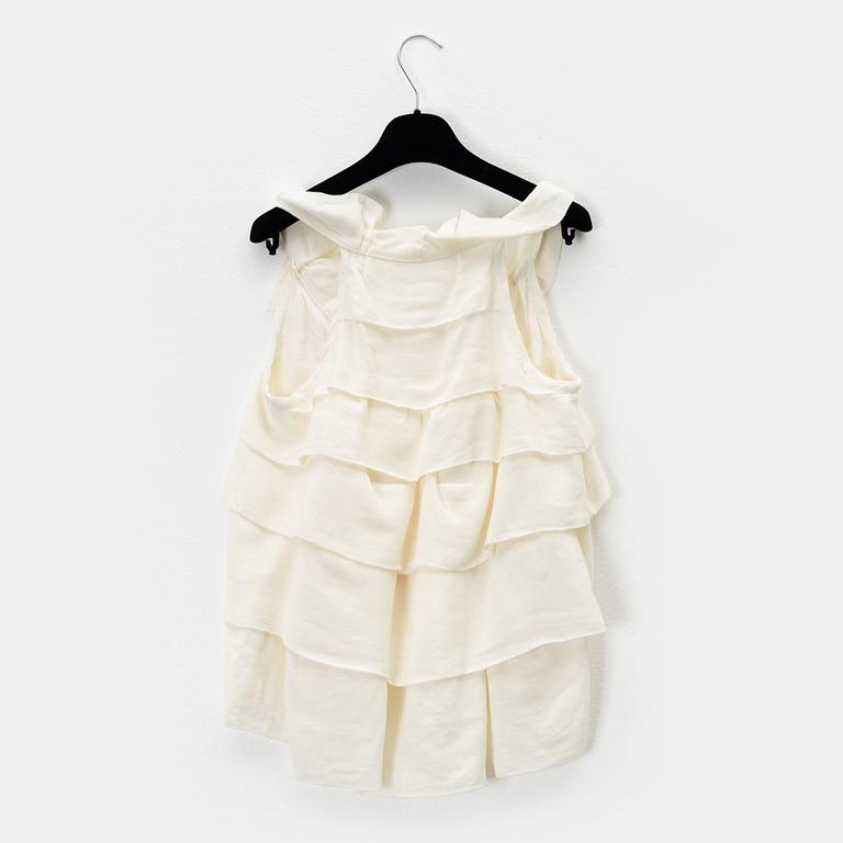 Marc Jacobs, a linen top, size 0.
