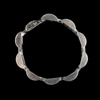 ARMBAND, sterling silver. Tot.vikt 41,2g.
