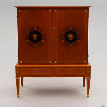 SKÅP, gustaviansk stil, 1900-talets mitt.