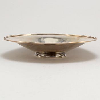 ATELIER BORGILA, a sterling silver dish, Stockholm, 1961, 856 gram.