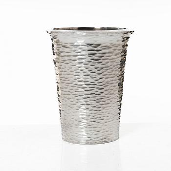 Cup. sterling silver, Roland Lantz Stockholm 1972.
