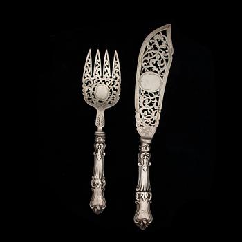 SERVERINGSBESTICK, ett par, silver, England London 1857.