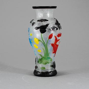 VAS, pekingglas, Kina, modern tillverkning.