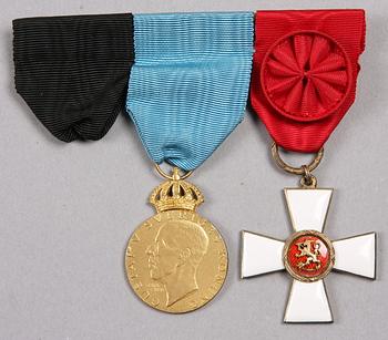 ORDEN SAMT MEDALJ, metall och emalj, 1900-talets första hälft.