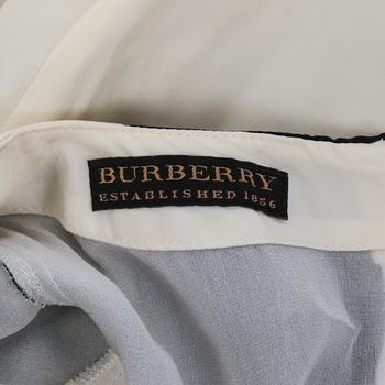 KLÄNNING, Burberry.