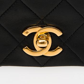 CHANEL, "Single Full Flap Bag", LAUKKU.