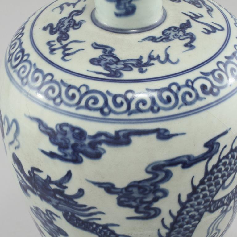KRUS, porslin, Kina, Modern tillverkning.