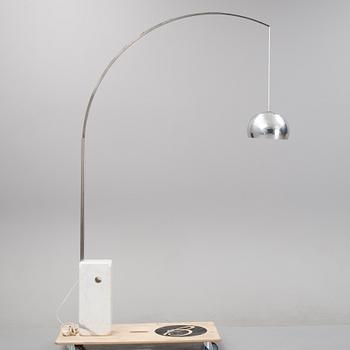 Achille & Pier Castiglioni, golvlampa, "Arco" , Flos, Italien.