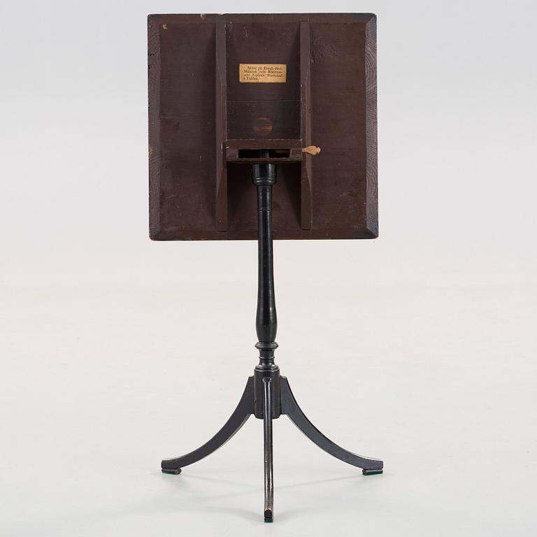 A Swedish tilt top table from the workshop of Nils Asplind in Falun, active 1785-1820.