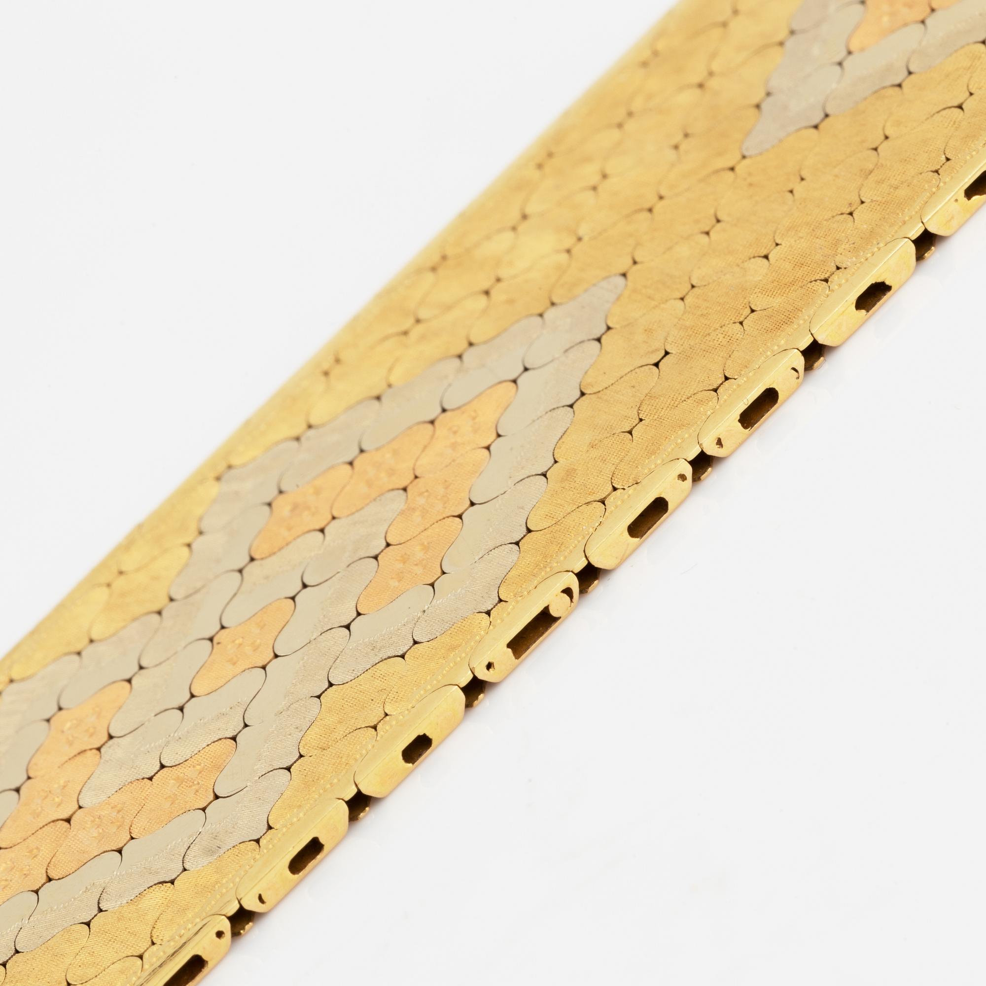 18K gold three coloured bracelet, Vicenza, Italy.