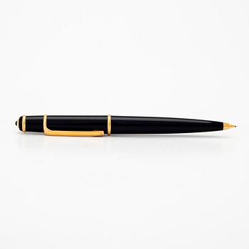 A PEN, must de Cartier.