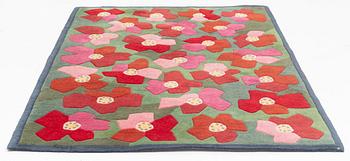 Gunilla Lagerhem Ullberg, matta, "Red Roses", Kasthall Design, 240 x 170 cm.