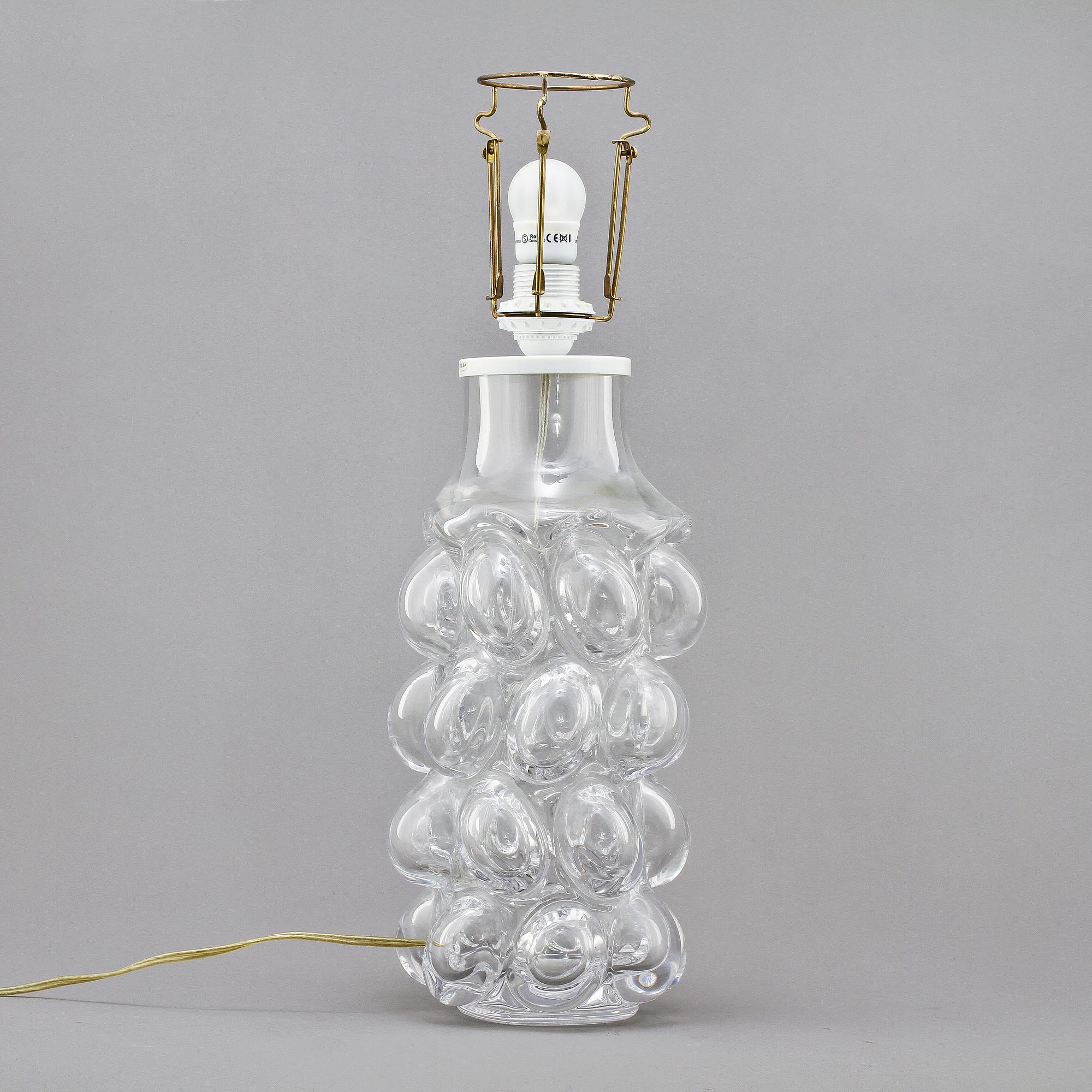 BORDSLAMPA, glas, Hanne Dreutler för Kosta. 1900-talets senare hälft.