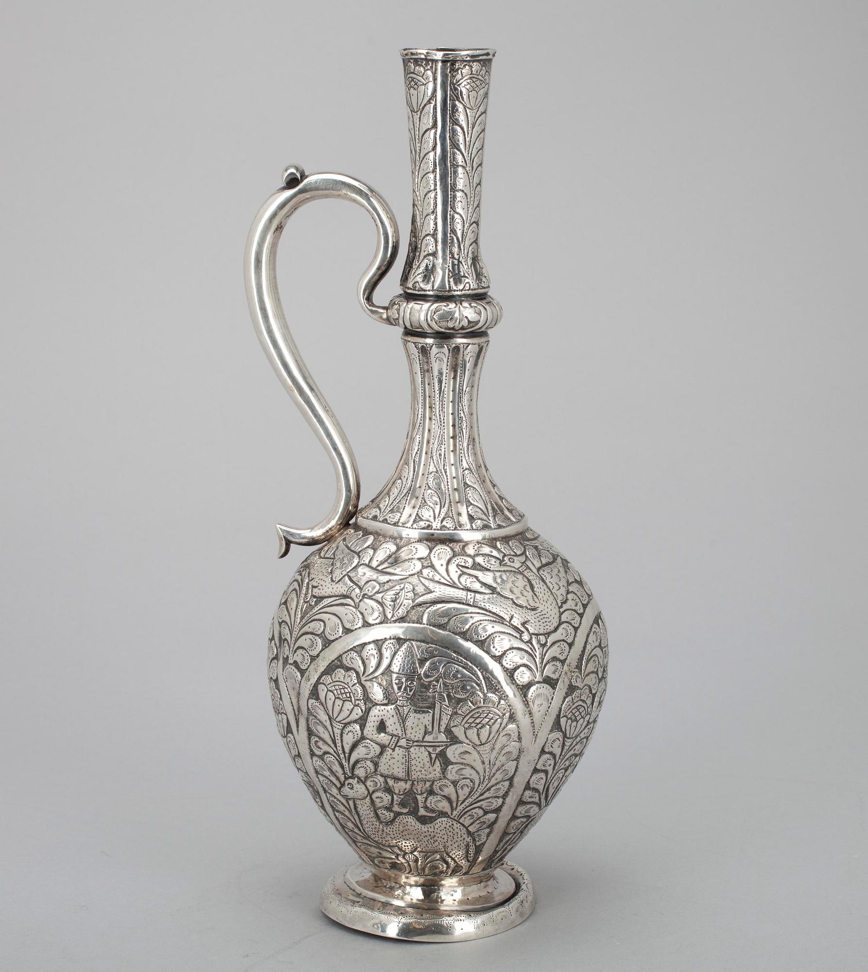 VINKANNA, 84 silver. Ryssland (Georgien) Tbilisi 1856. Kontrollmästare Egon Blomberg. Vikt ca 476 g.
