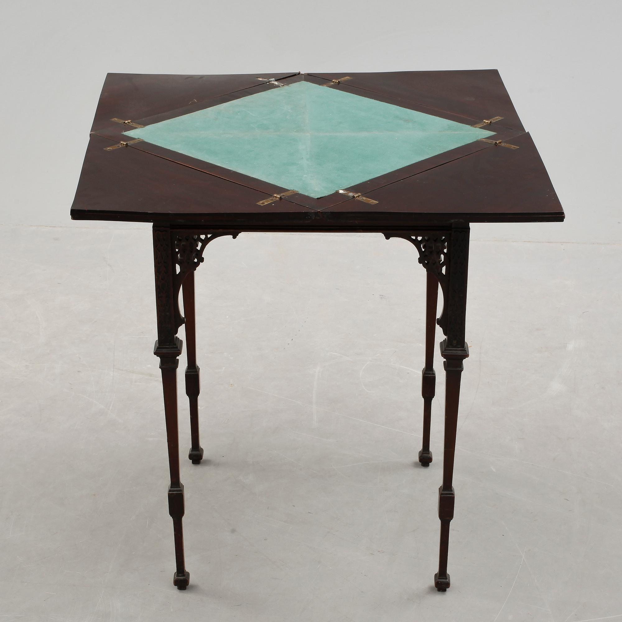 SPELBORD, engelsk stil, 1900-tal.