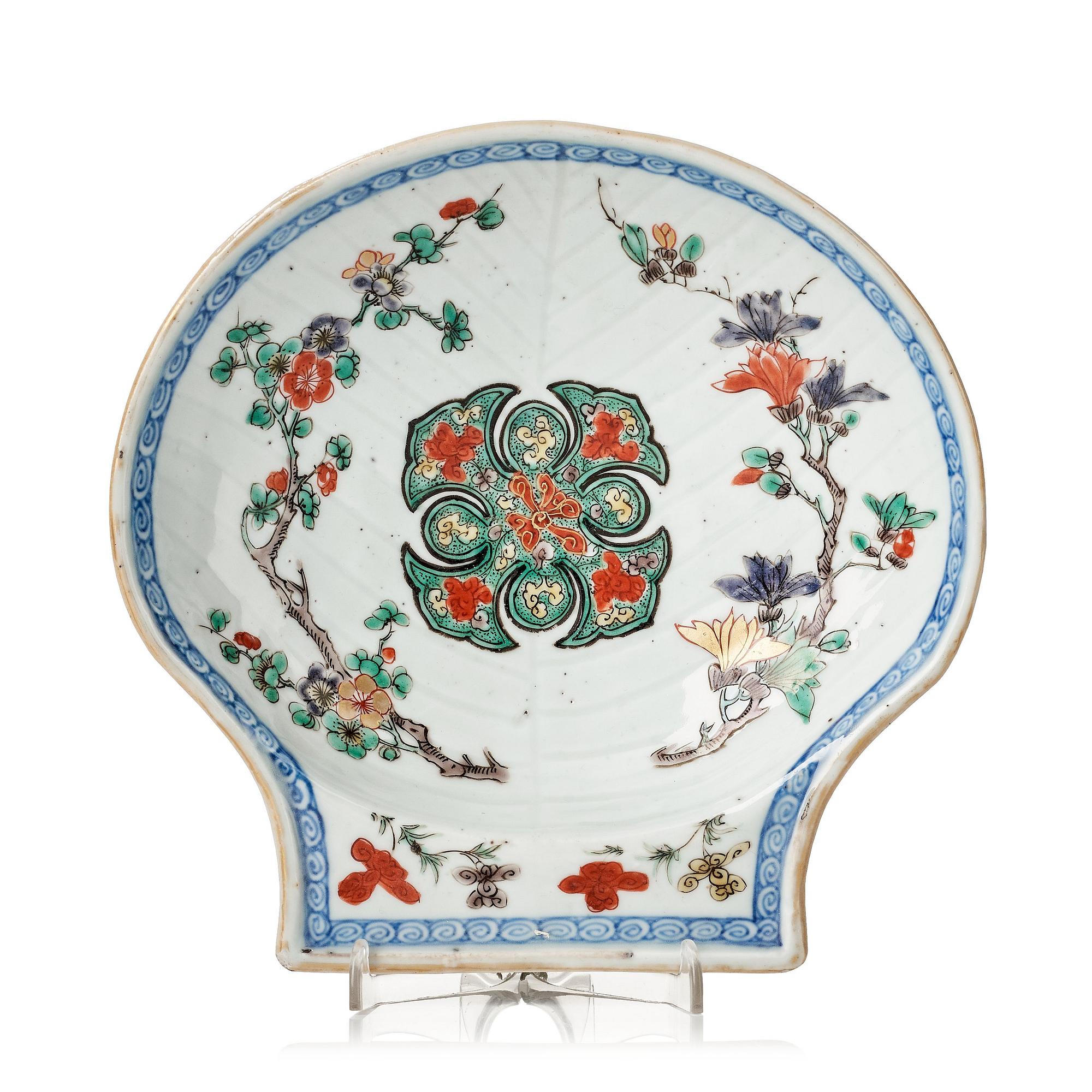 Smörsnäcka, porslin. Qingdynastin, Kangxi (1662-1722).