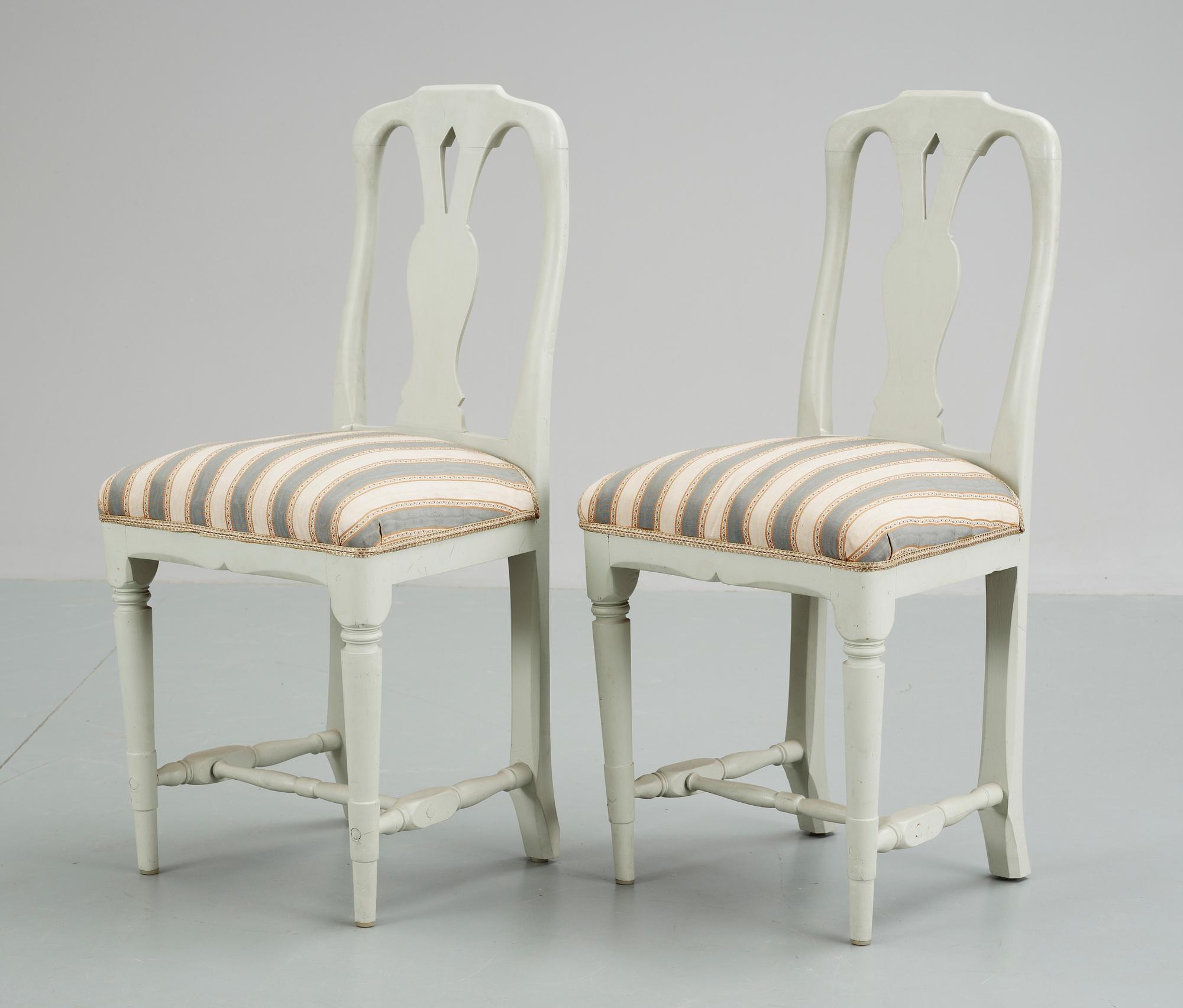 STOLAR, ett par, gustaviansk stil, 1800/1900-tal.