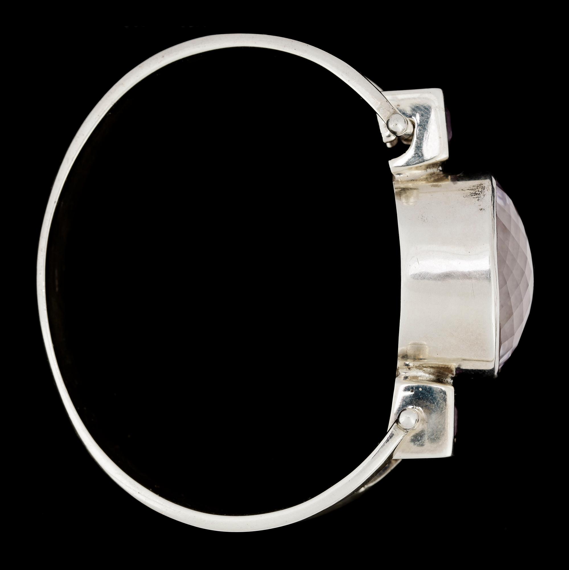 ARMRING, sterling silver med lila stenar, 1990/2000-tal. Vikt ca82g.