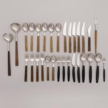 A 30-piece mid 20th century cutlery set for Hackman, Finland.