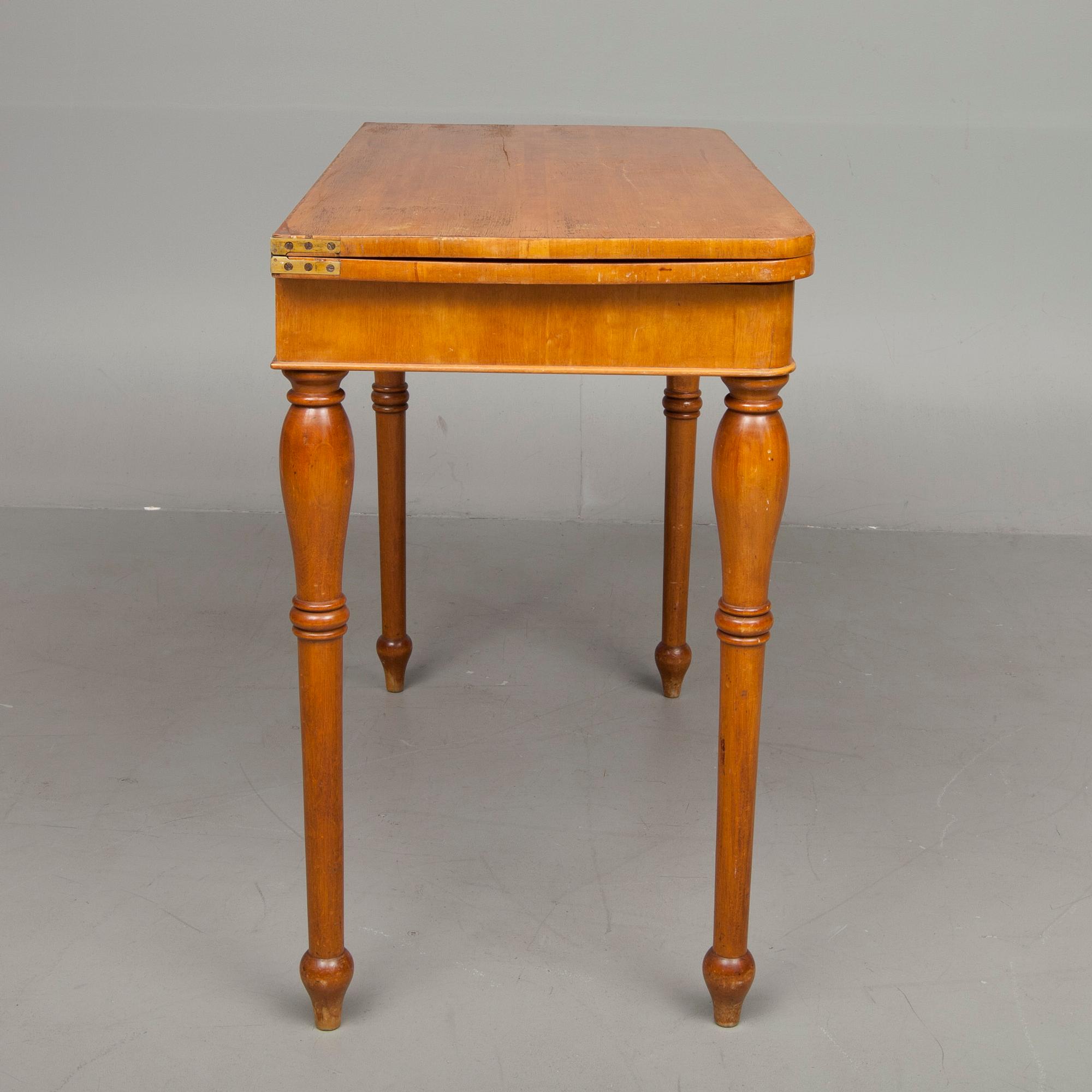 SPELBORD, biedermeier, 1800-talets mitt.