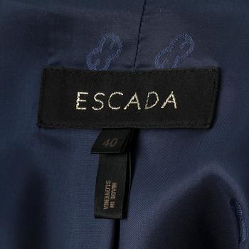 KAVAJ, Escada.