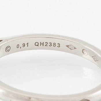 A Cartier ring in platinum with a round brilliant-cut diamond 0.91 ct according to the engraving.