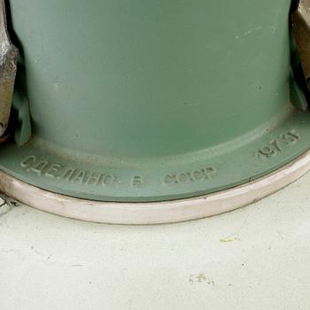 INDUSTRILAMPOR, ett par, Ryssland, 1900-talets andra hälft. Höjd 40 cm.