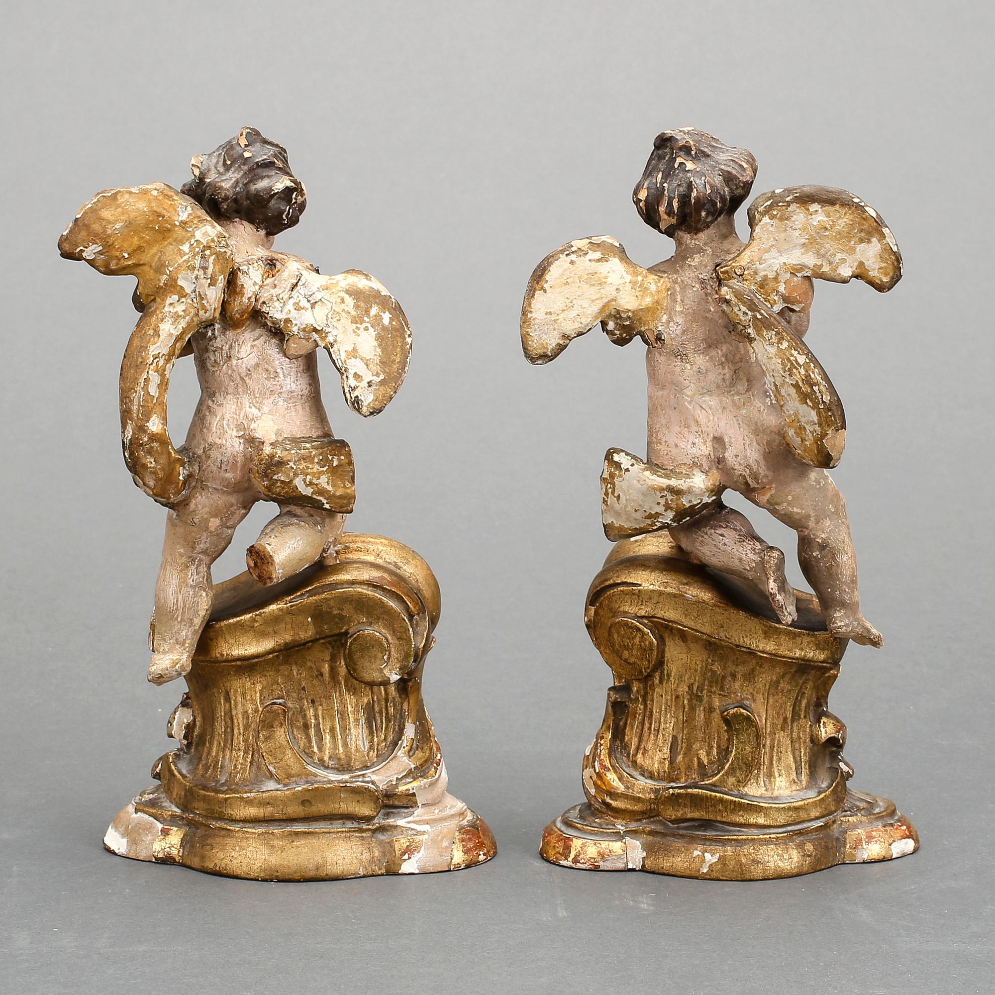 SKULPTUR, ett par, trä, barock, omkring sekelskiftet 1700.