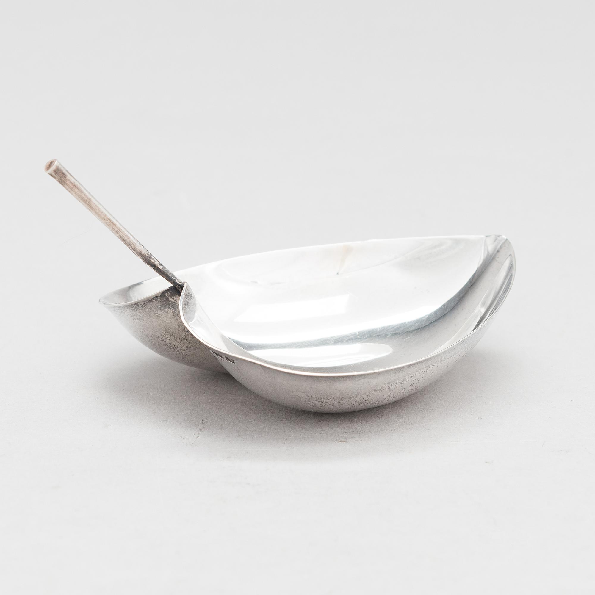 Tapio Wirkkala, a leaf shaped silver bowl, model TW 4, marked TW, Kultakeskus, Hämeenlinna 1962. Design year 1954.