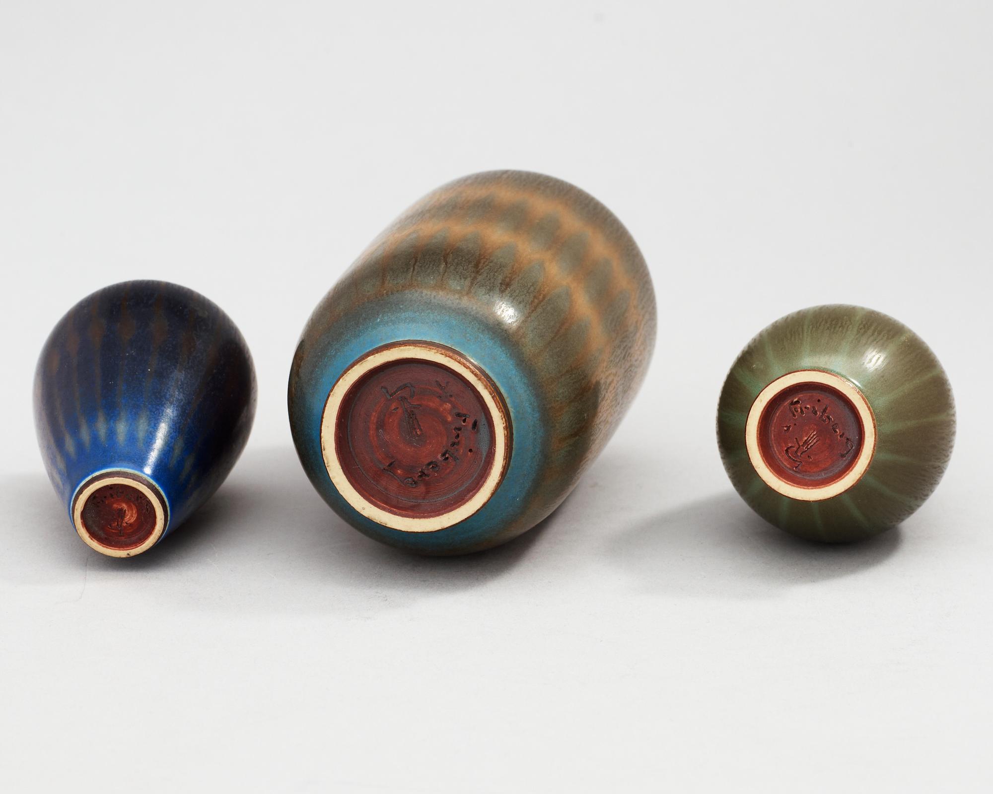 A set of three Berndt Friberg stoneware vases, Gustavsbergs Studio 1956-57.