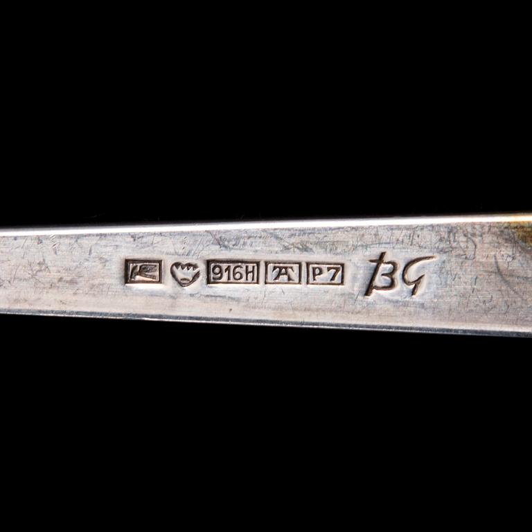 BESTICKUPPSÄTTNING, 36 delar, silver, "Birgitta" Bertel Gardberg, Kultateollisuus V&K, Åbo 1968. Vikt utan knivar 1266 g.
