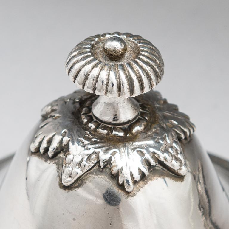 A footed Empire style sugar bowl, maker's mark of Johan Zettersten, Lovisa Finland 1826.