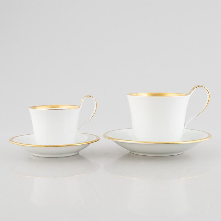 Bing & Grøndahl och Royal Copenhagen, te- och kaffeservis, 14 delar, Danmark.