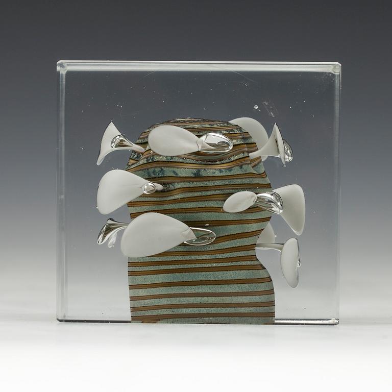 ÅRSKUB, glas, signerad Oiva Toikka, Nuutajärvi 1981, numrerad 1280/2000.