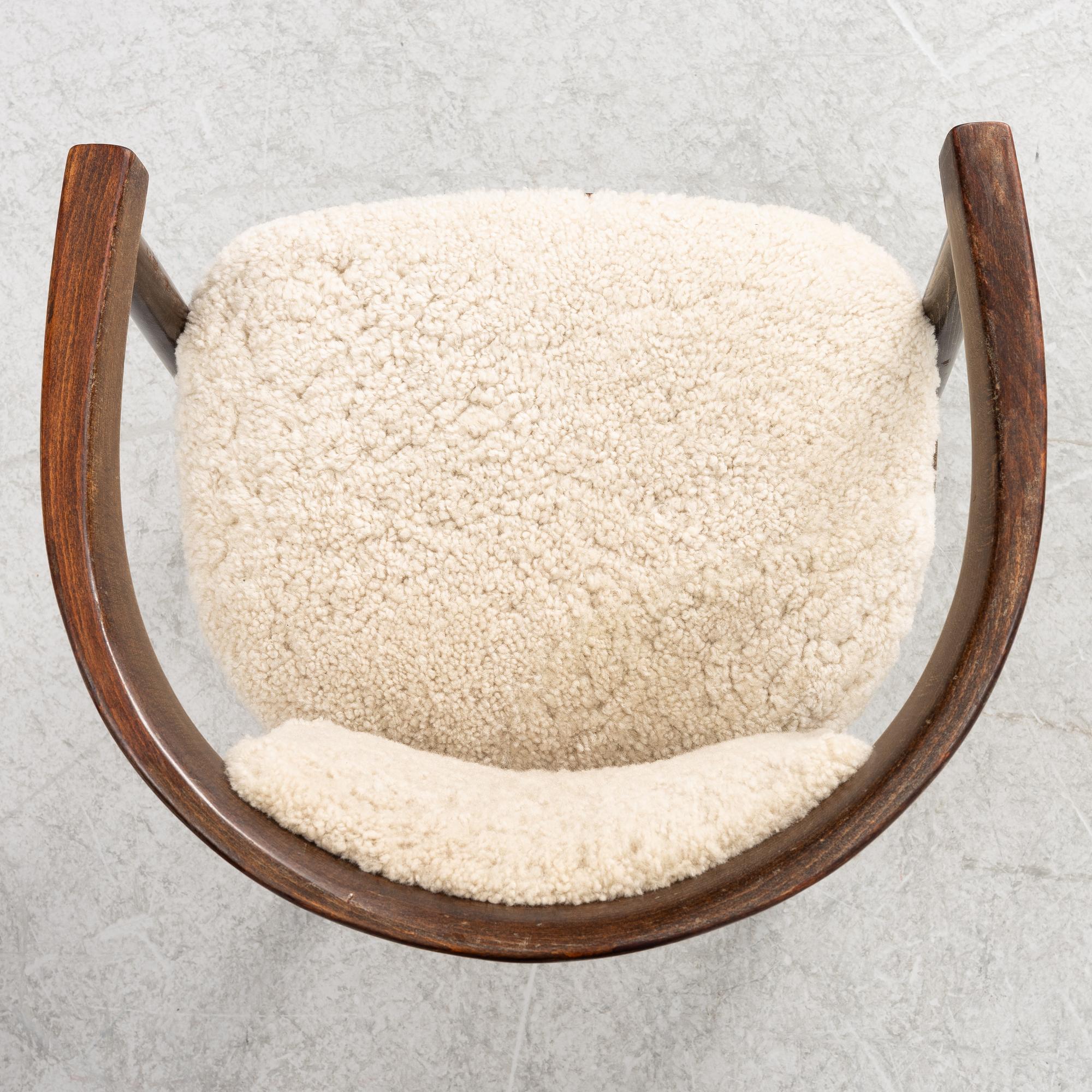 Karmstolar, ett par, 1900-talets andra hälft.