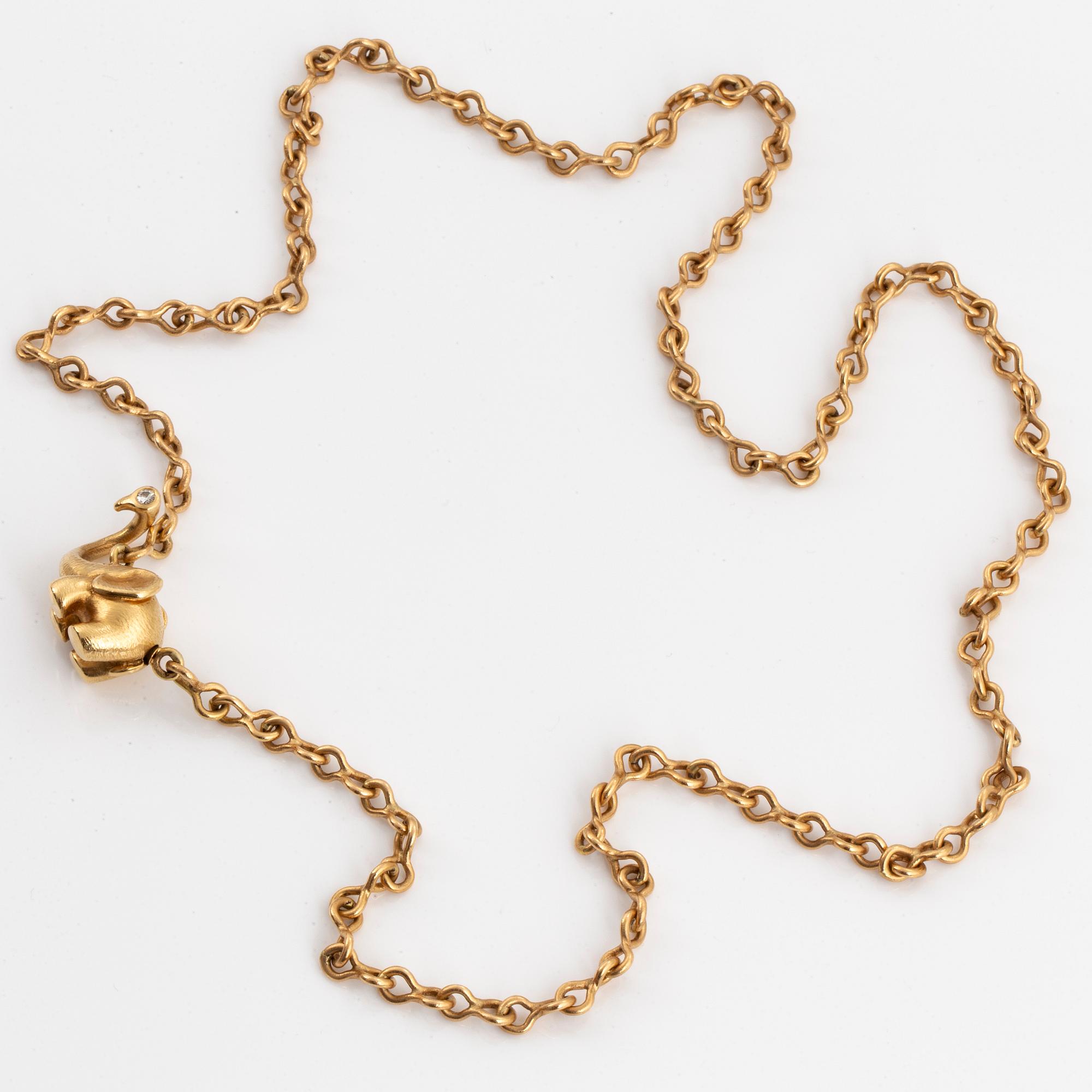OLE LYNGGAARD, necklace Elephantclasp with diamond.