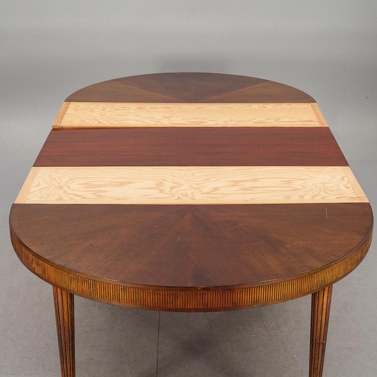 MATBORD, gustaviansk stil. 1900-tal.