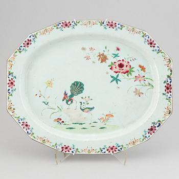 A famille rose 'double peacock' serving dish, Qing dynasty, Qianlong (1736-95).